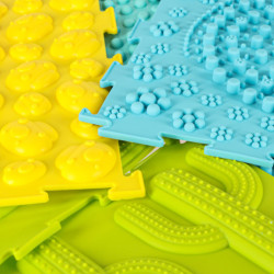 Senzorická podložka montessori na masáž chodidiel 8 kusov pastelových