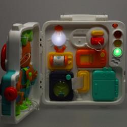 Senzorická manipulačná tabuľa montessori montessori kľučky medvedík XXL svetlo zvuk