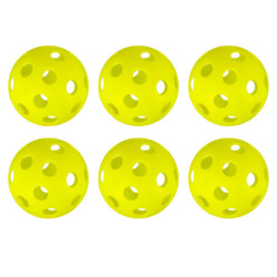 Obratnostná hra s hádzaním loptičky na cieľ