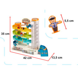 Parkovacia garáž 4 úrovne elektrický výťah + 6 áut